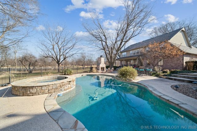 7296 N 200th East Avenue, Owasso, OK 74055