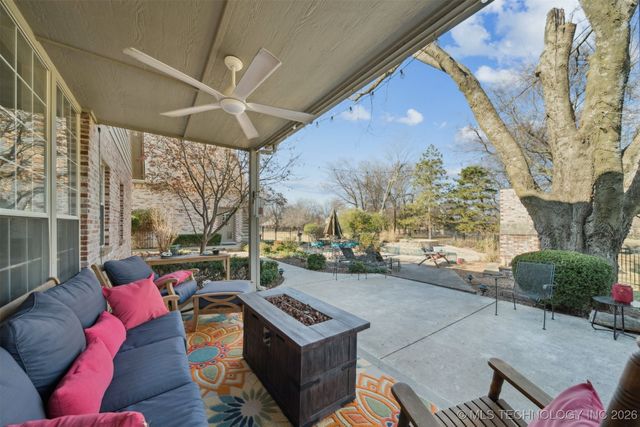 7296 N 200th East Avenue, Owasso, OK 74055