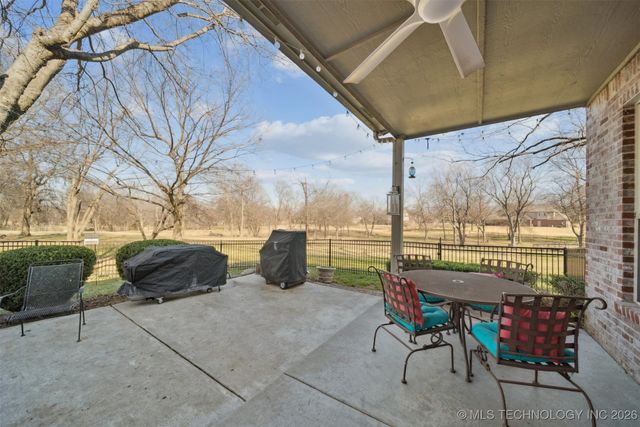 7296 N 200th East Avenue, Owasso, OK 74055