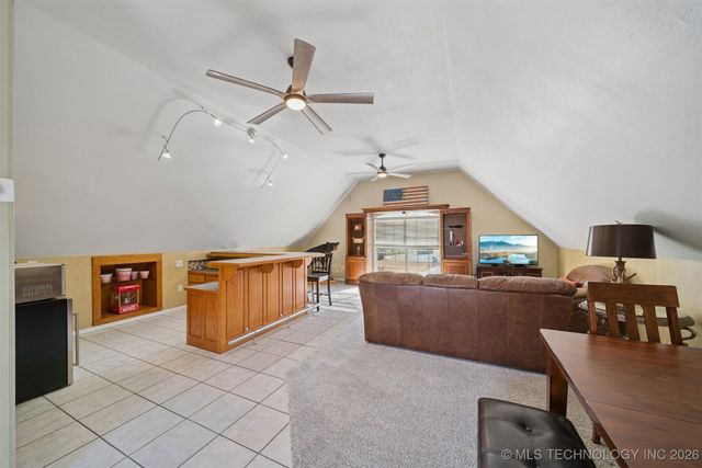 7296 N 200th East Avenue, Owasso, OK 74055