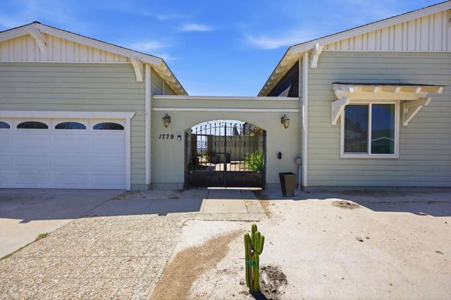 1779 Curry Comb Drive, San Marcos, CA 92069