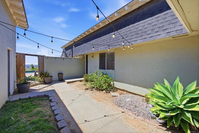 1779 Curry Comb Drive, San Marcos, CA 92069