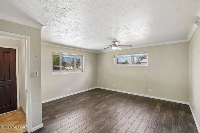 2558 E Glenn Street, Tucson, AZ 85716