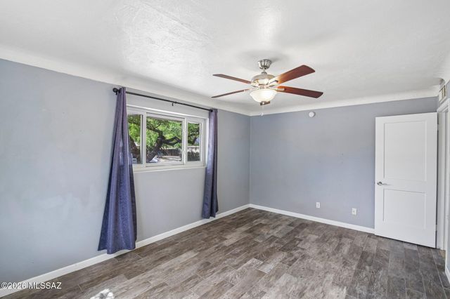 2558 E Glenn Street, Tucson, AZ 85716