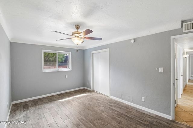 2558 E Glenn Street, Tucson, AZ 85716