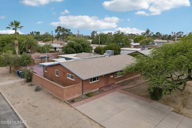 2558 E Glenn Street, Tucson, AZ 85716
