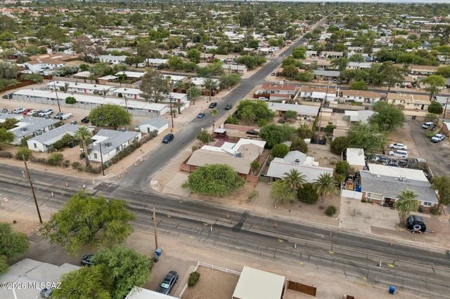2558 E Glenn Street, Tucson, AZ 85716