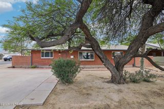 2558 E Glenn Street, Tucson, AZ 85716