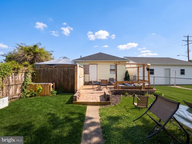 416 3RD ST, Hanover, PA 17331
