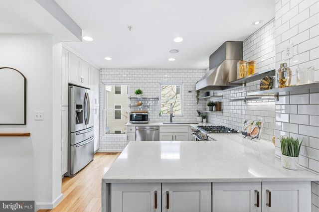 353 L ST SE, Washington, DC 20003