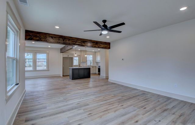 1815 Scott, Conway, AR 72034