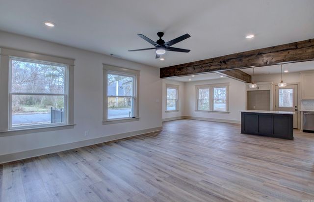 1815 Scott, Conway, AR 72034