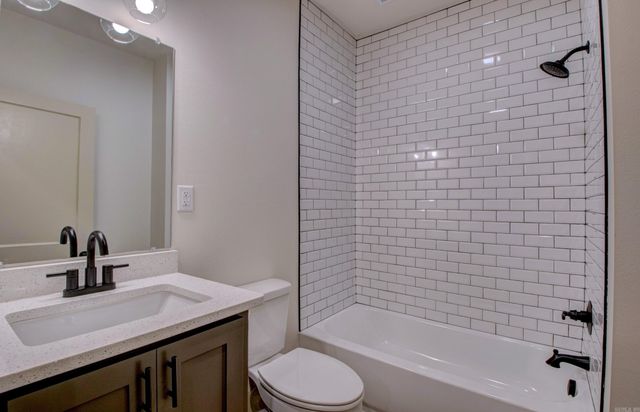 1815 Scott, Conway, AR 72034