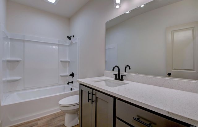 1815 Scott, Conway, AR 72034