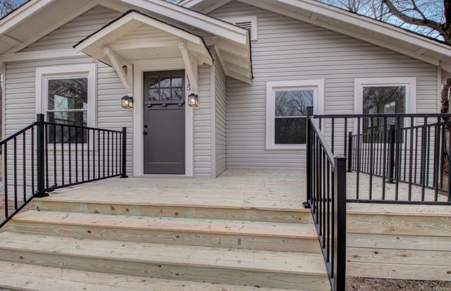 1815 Scott, Conway, AR 72034