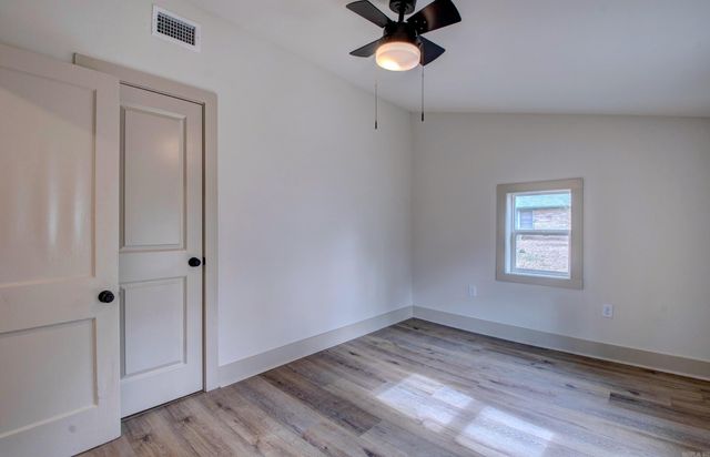 1815 Scott, Conway, AR 72034