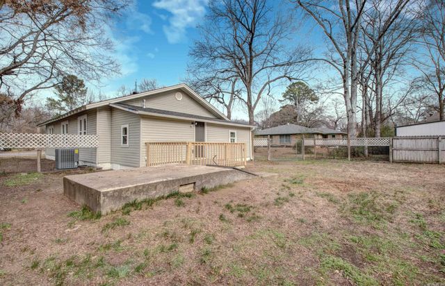 1815 Scott, Conway, AR 72034