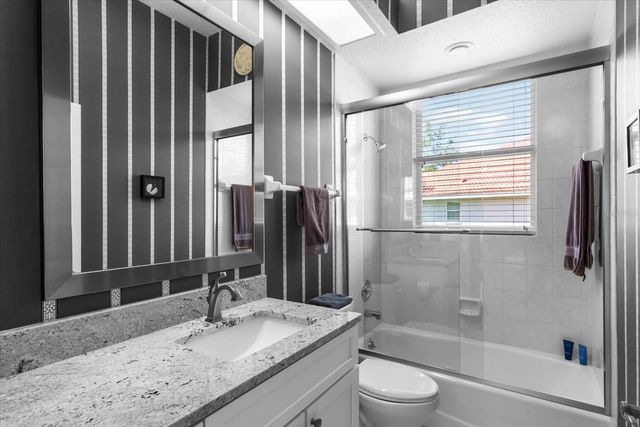 1994 WHITE FEATHER LANE, Nokomis, FL 34275