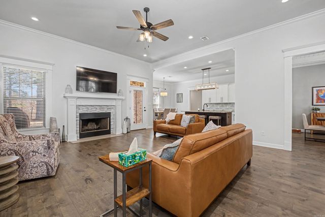 5615 S Shore Drive, Hensley, AR 72065