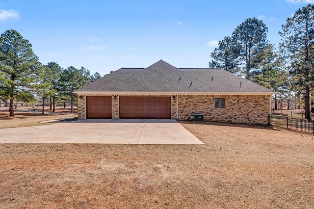 5615 S Shore Drive, Hensley, AR 72065