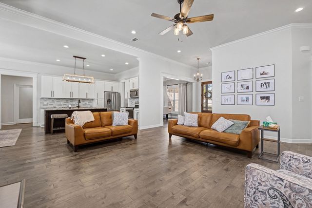 5615 S Shore Drive, Hensley, AR 72065