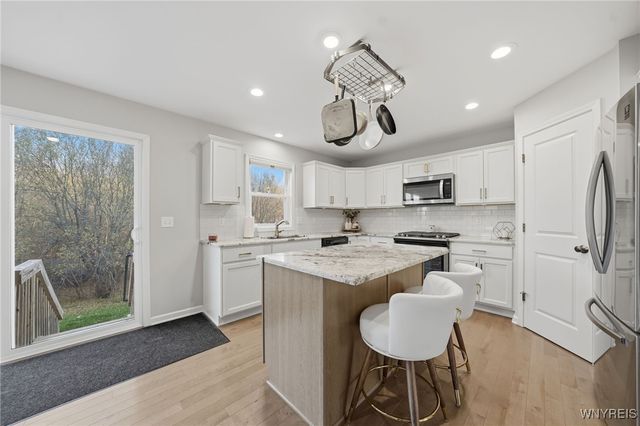 5327 Briannas Nook, Clarence, NY 14031