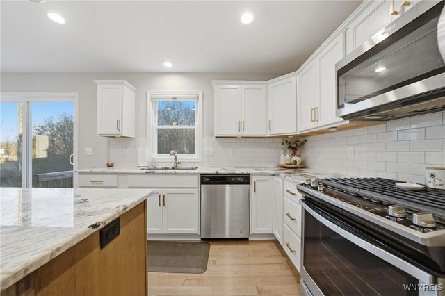 5327 Briannas Nook, Clarence, NY 14031