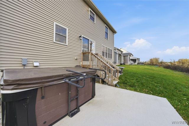 5327 Briannas Nook, Clarence, NY 14031