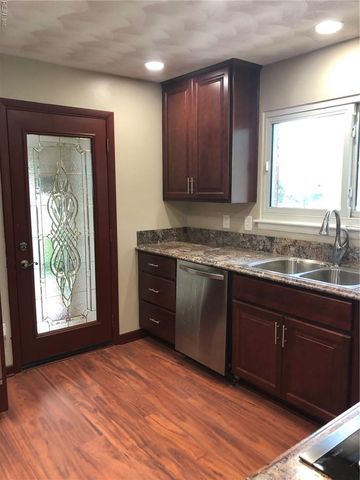 844 Hopwood LN, Virginia Beach, VA 23455