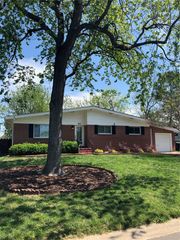 844 Hopwood LN, Virginia Beach, VA 23455