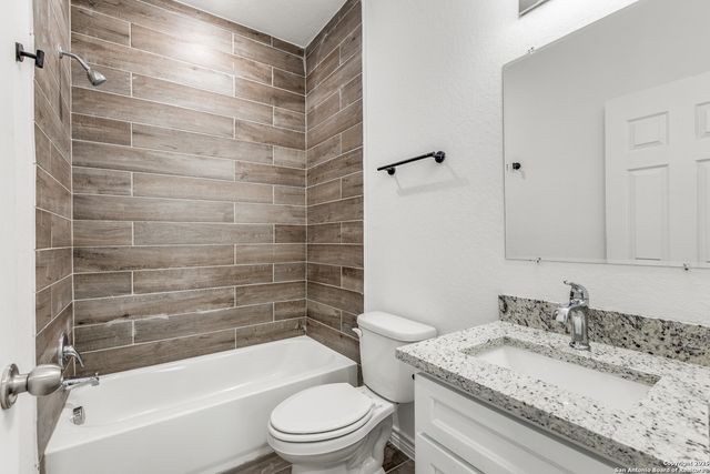 1835 W Poplar St Unit 501, San Antonio, TX 78207