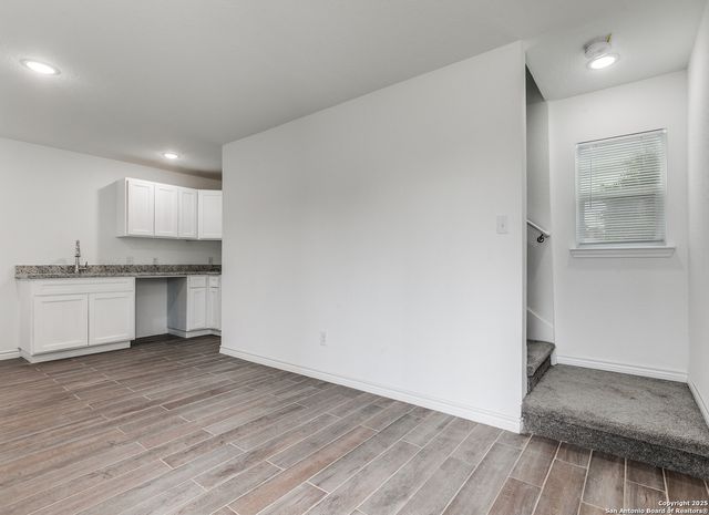 1835 W Poplar St Unit 501, San Antonio, TX 78207