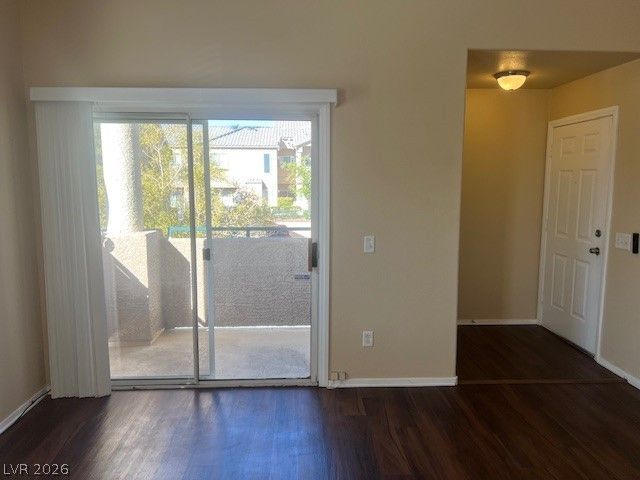 2000 QUARTZ CLIFF Street 202, Las Vegas, NV 89117