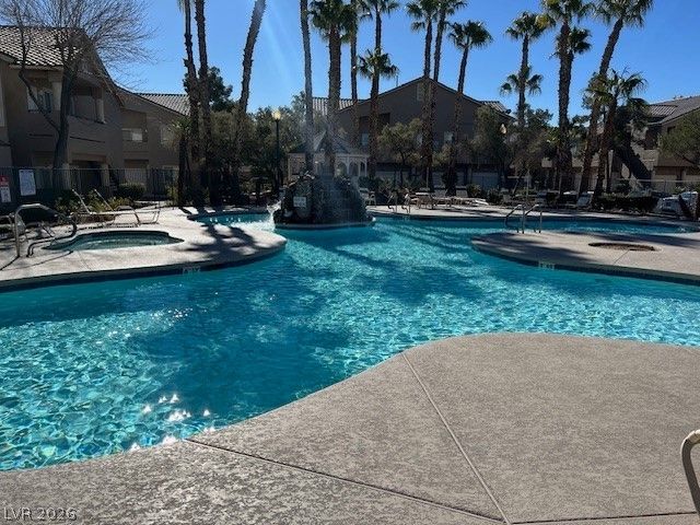 2000 QUARTZ CLIFF Street 202, Las Vegas, NV 89117