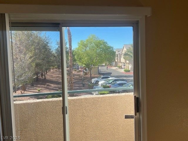 2000 QUARTZ CLIFF Street 202, Las Vegas, NV 89117