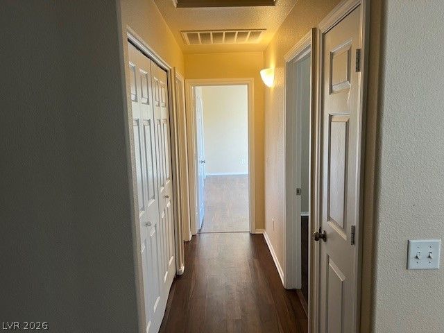 2000 QUARTZ CLIFF Street 202, Las Vegas, NV 89117