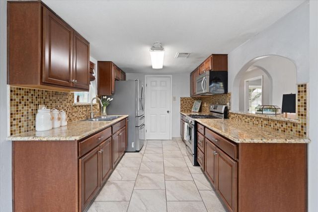 202 County Fair Drive, Houston, TX 77060