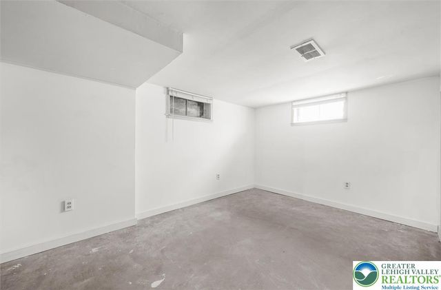1036 Fritz Avenue, Stroud Twp, PA 18360