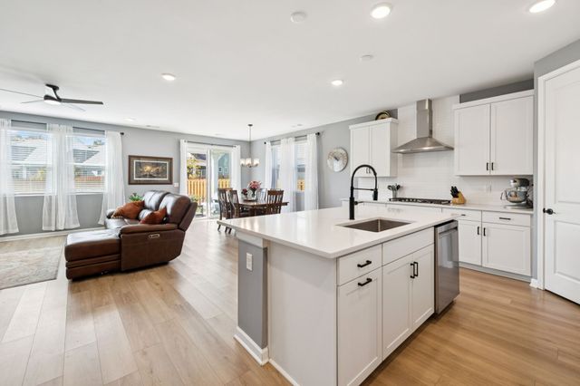 1819 Allwood Ave, Murfreesboro, TN 37128