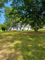 5 Plantation Acres, Little Rock, AR 72210