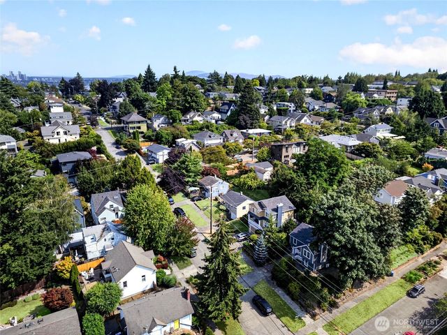 3011 E Pine Street, Seattle, WA 98122