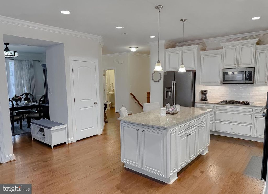 Image 12 of property listing at 24432 FWD DR, Hollywood, MD 20636