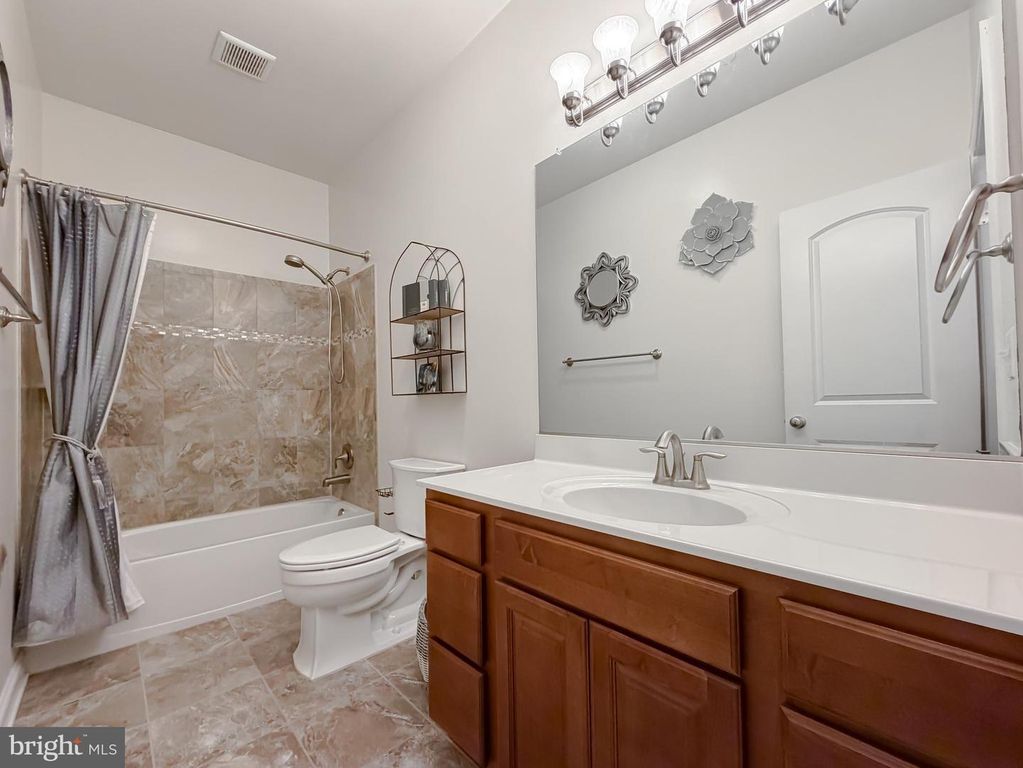 Image 31 of property listing at 24432 FWD DR, Hollywood, MD 20636