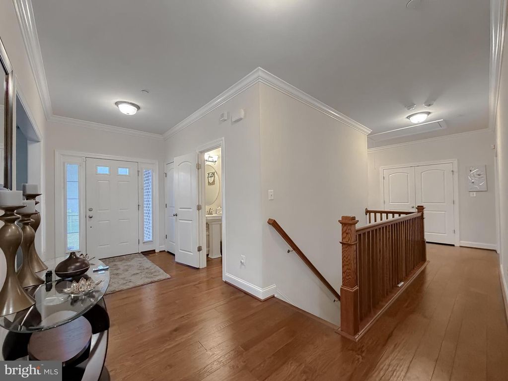 Image 5 of property listing at 24432 FWD DR, Hollywood, MD 20636