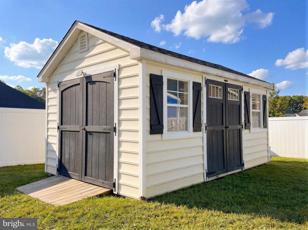 Image 51 of property listing at 24432 FWD DR, Hollywood, MD 20636