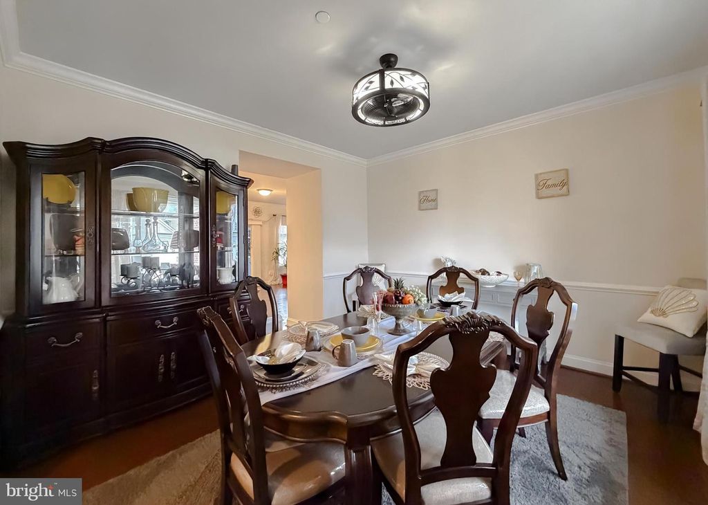 Image 7 of property listing at 24432 FWD DR, Hollywood, MD 20636