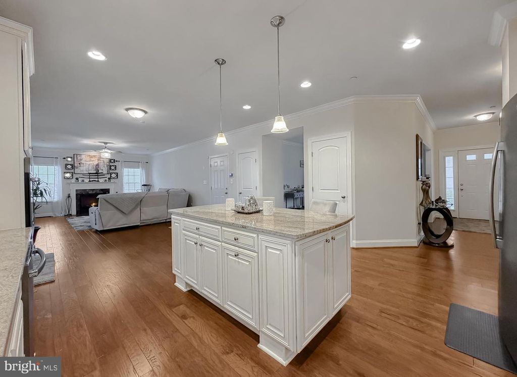 Image 9 of property listing at 24432 FWD DR, Hollywood, MD 20636