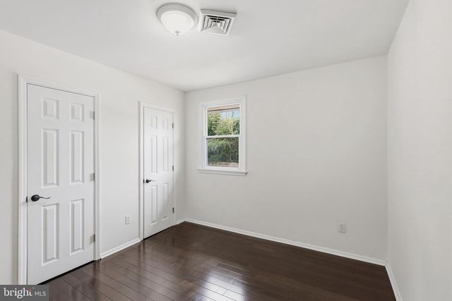 39 HEIGHTS LN, Feasterville Trevose, PA 19053