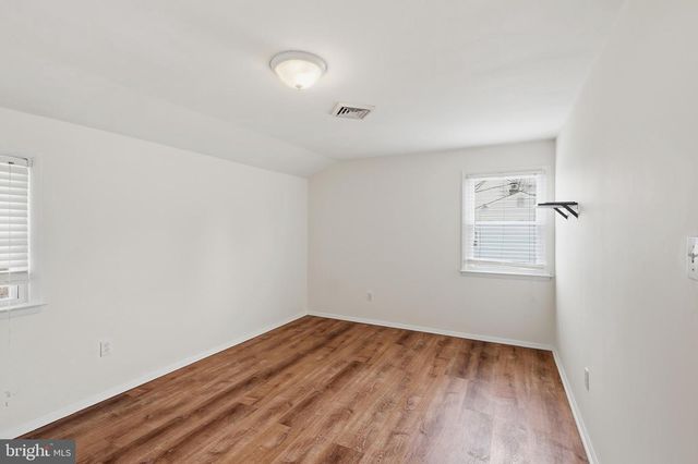 39 HEIGHTS LN, Feasterville Trevose, PA 19053