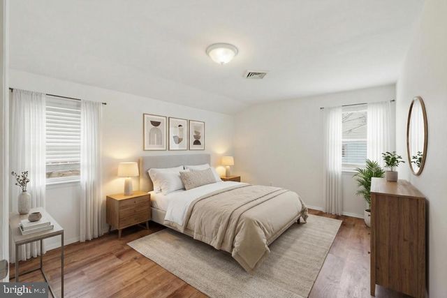 39 HEIGHTS LN, Feasterville Trevose, PA 19053